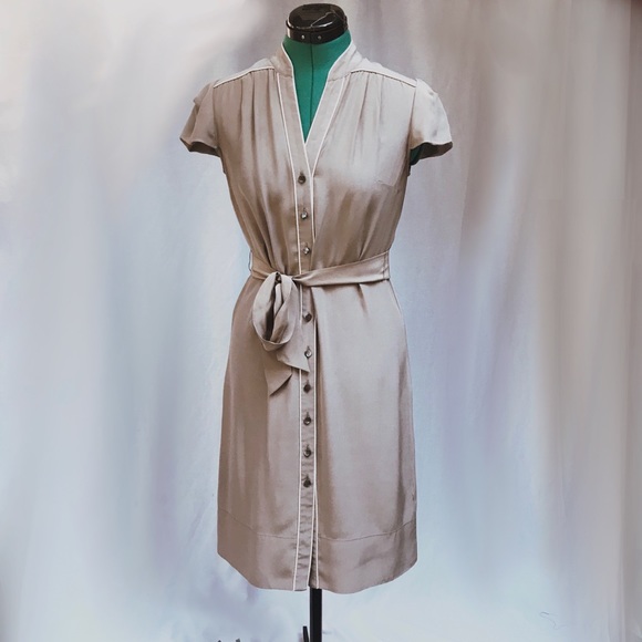 Banana Republic Dresses & Skirts - Banana Republic silk shirt dress size 4